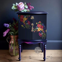 Load image into Gallery viewer, MIDDY TRANSFER Redesign Décor Transfers®- Floral Kiss 8.5 X 11 3 SHEETS